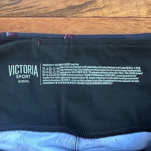 Victoria’s Secret Knockout Crop Leggings - Picture 4 of 4